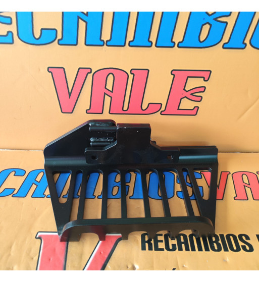 PROTECTOR PILOTO TRASERO MODERNAS - DERECHO JCB 3CX