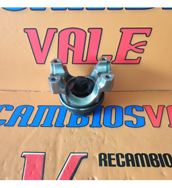 SOPORTE CRUCETA CARDAN  PARA JCB 3CX