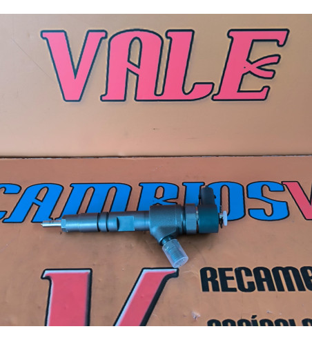 1J80153052 Inyector Kubota combustible motor