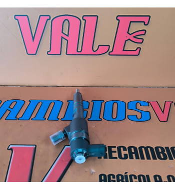 1J80153052 Inyector Kubota combustible motor