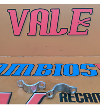 Abrazadera Volvo 11003139 sujeción manguitos maquinaria