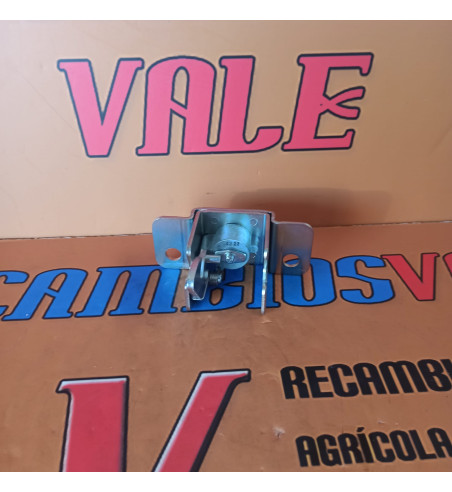 Cerradura portón motor Kubota RD80943640 recambio maquinaria