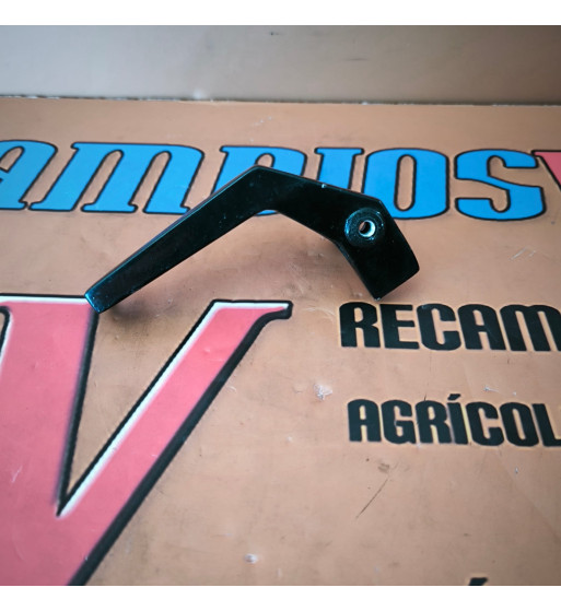MANILLA VENTANA DERECHA JCB 12093201