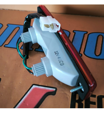 Piloto trasero rojo Takeuchi TB175 recambio 1703002000