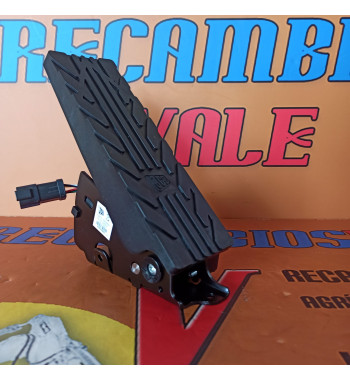 PEDAL JCB - Ref. 335B0664