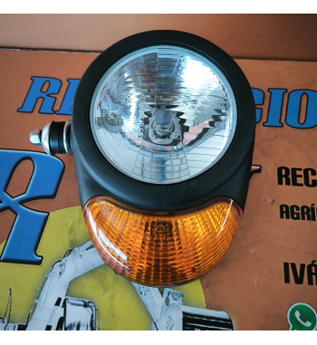 FARO DELANTERO DERECHO TIPO AUSA - MEDIA LUNA - Ref. 461106100