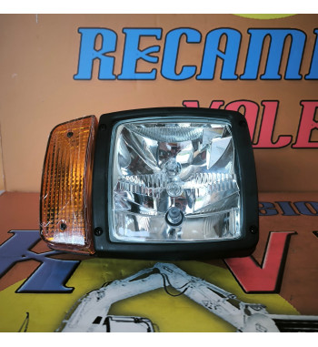 FARO DELANTERO JCB IZQ/DCH CON INTERMITENTE DETRÁS - Ref. 70050056