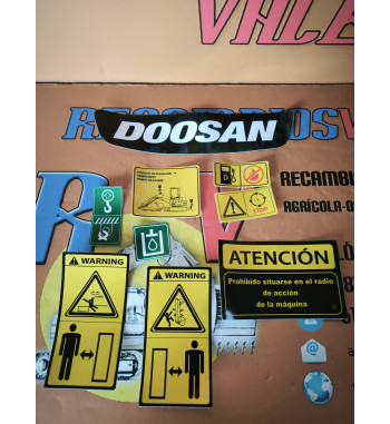 JUEGO PEGATINAS DOOSAN DX62R - Ref. DOODX62R